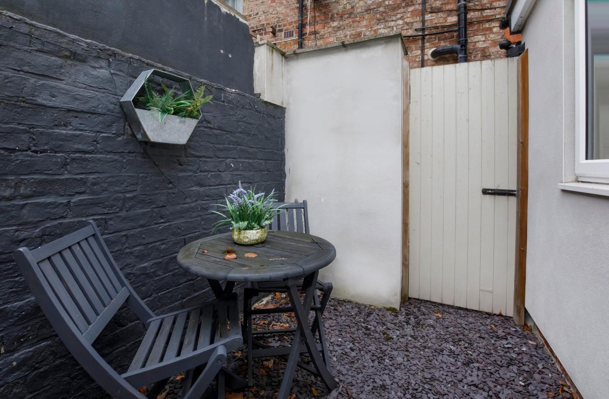 Clearly Bootham Apartment